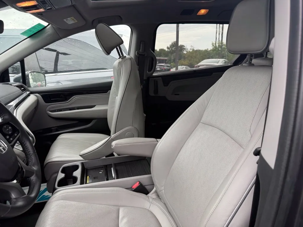 Honda Odyssey photo 8