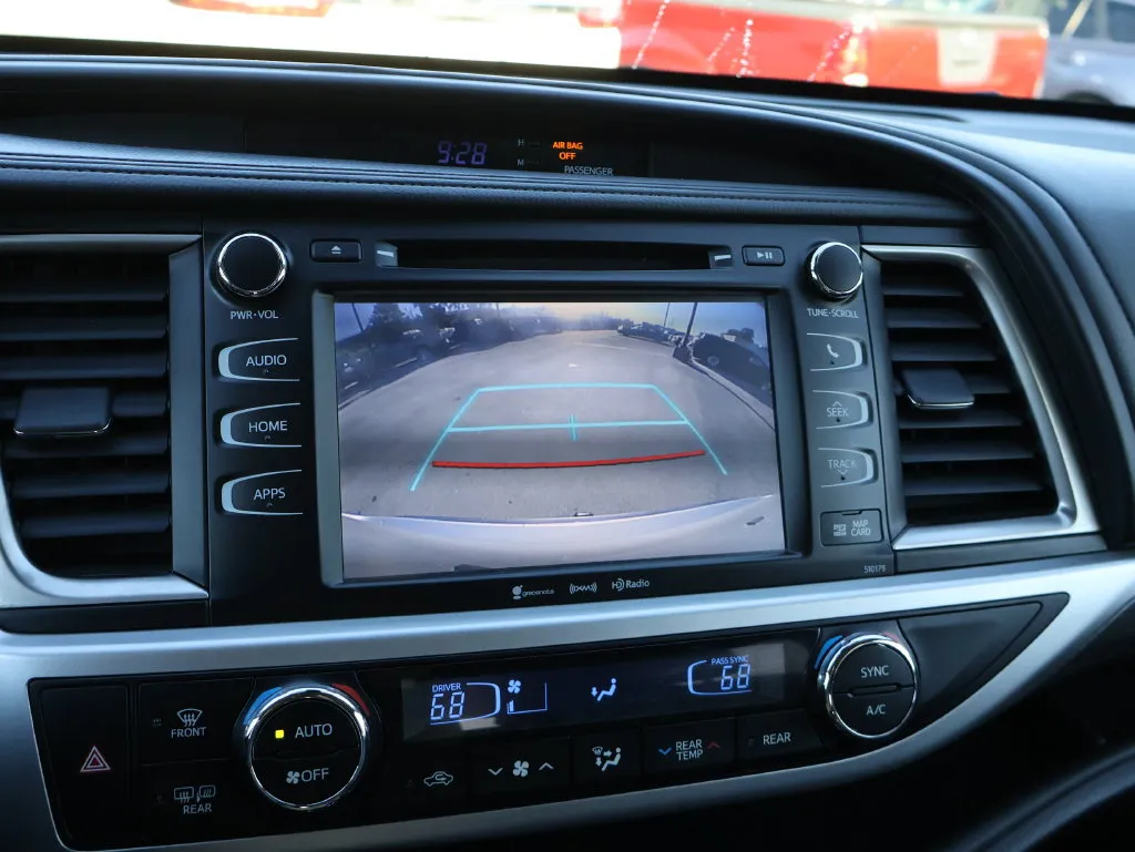 Toyota Highlander photo 22