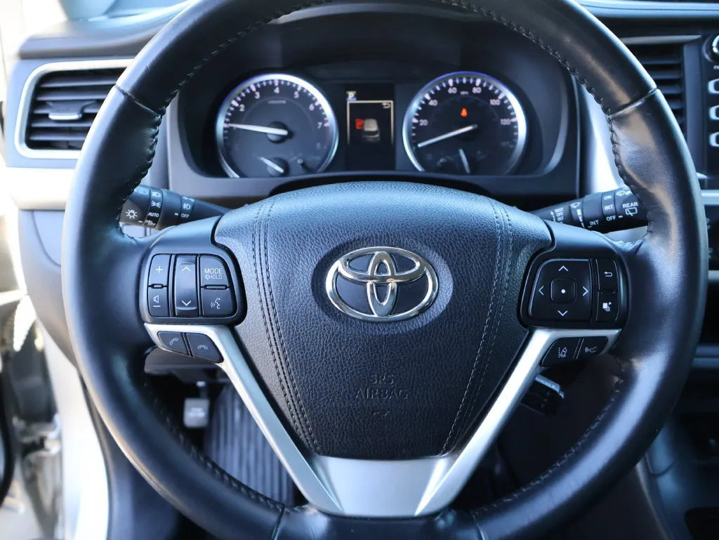 Toyota Highlander photo 29