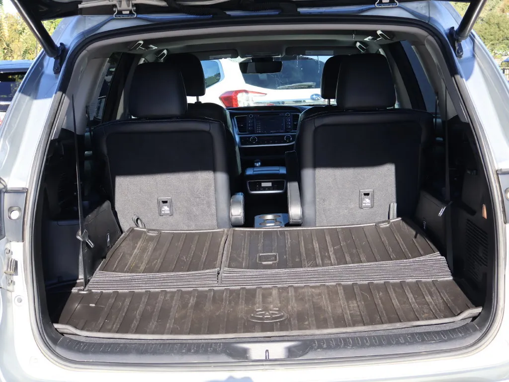 Toyota Highlander photo 15