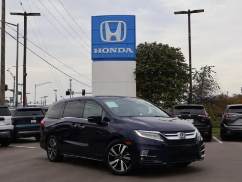 Blue 2020 Honda Odyssey Elite for sale in Kansas City, MO