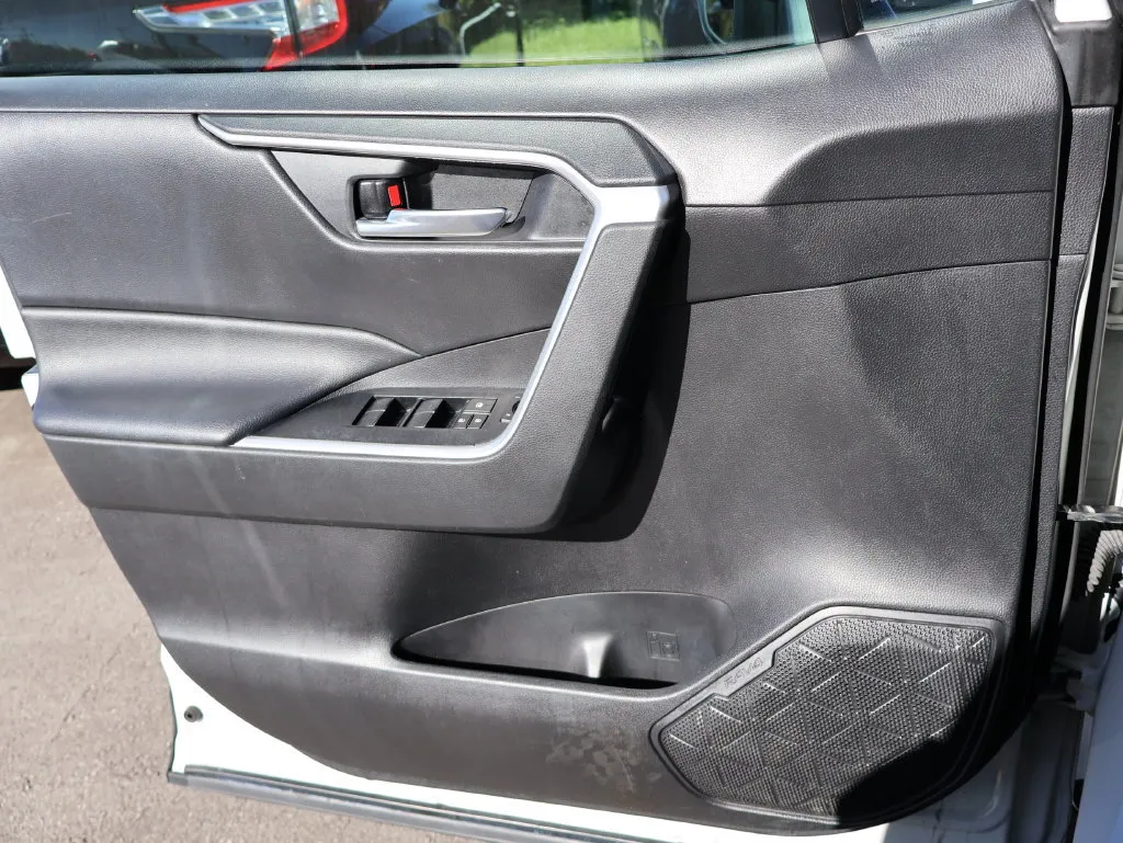 Toyota RAV4 photo 30