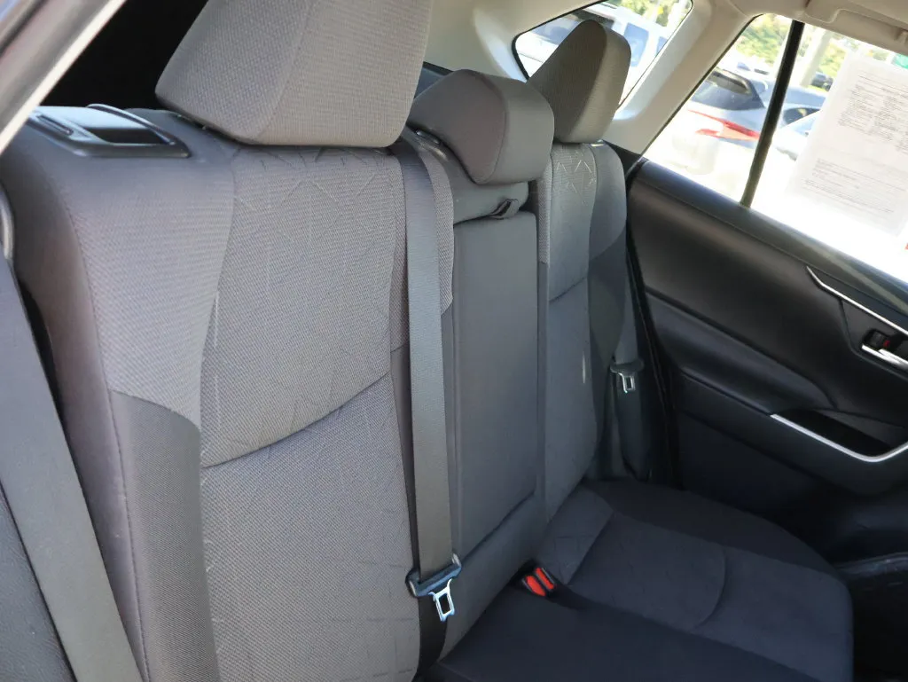 Toyota RAV4 photo 12