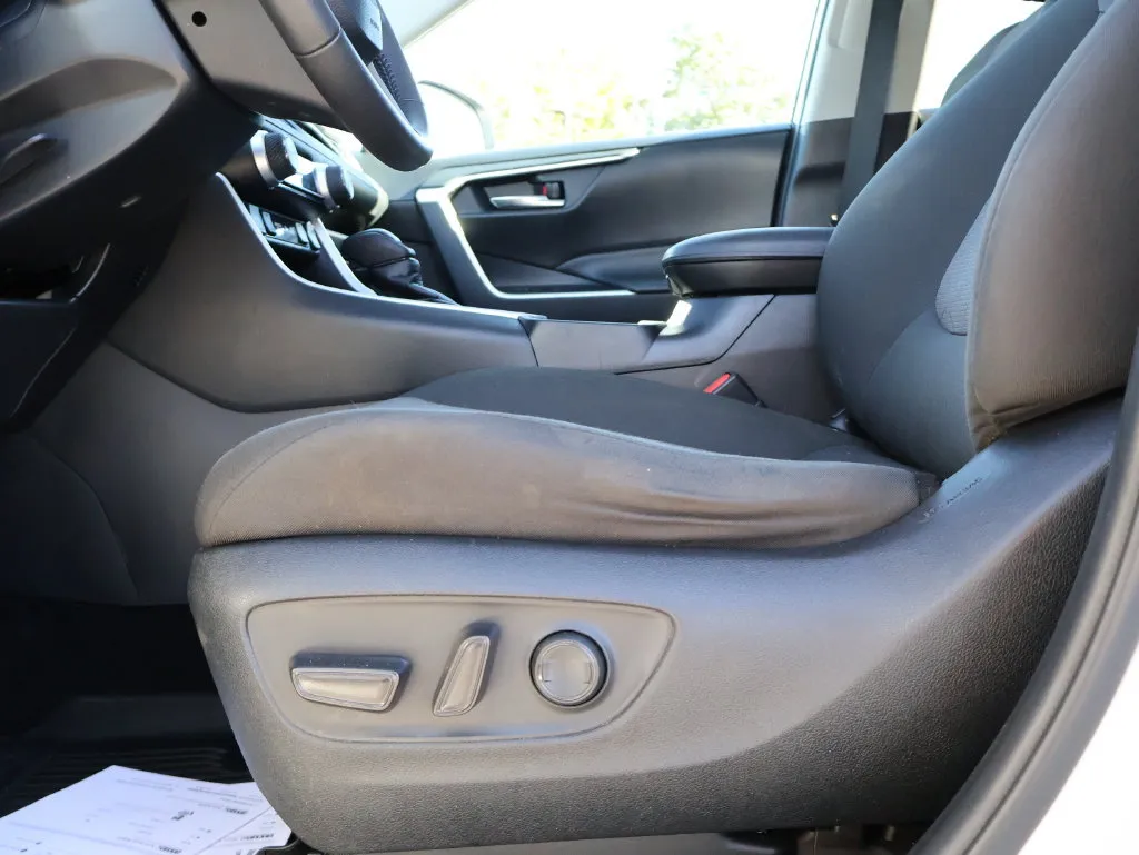 Toyota RAV4 photo 31