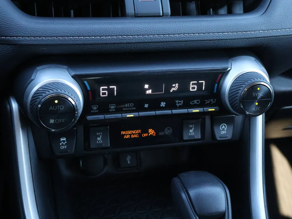 Toyota RAV4 photo 22
