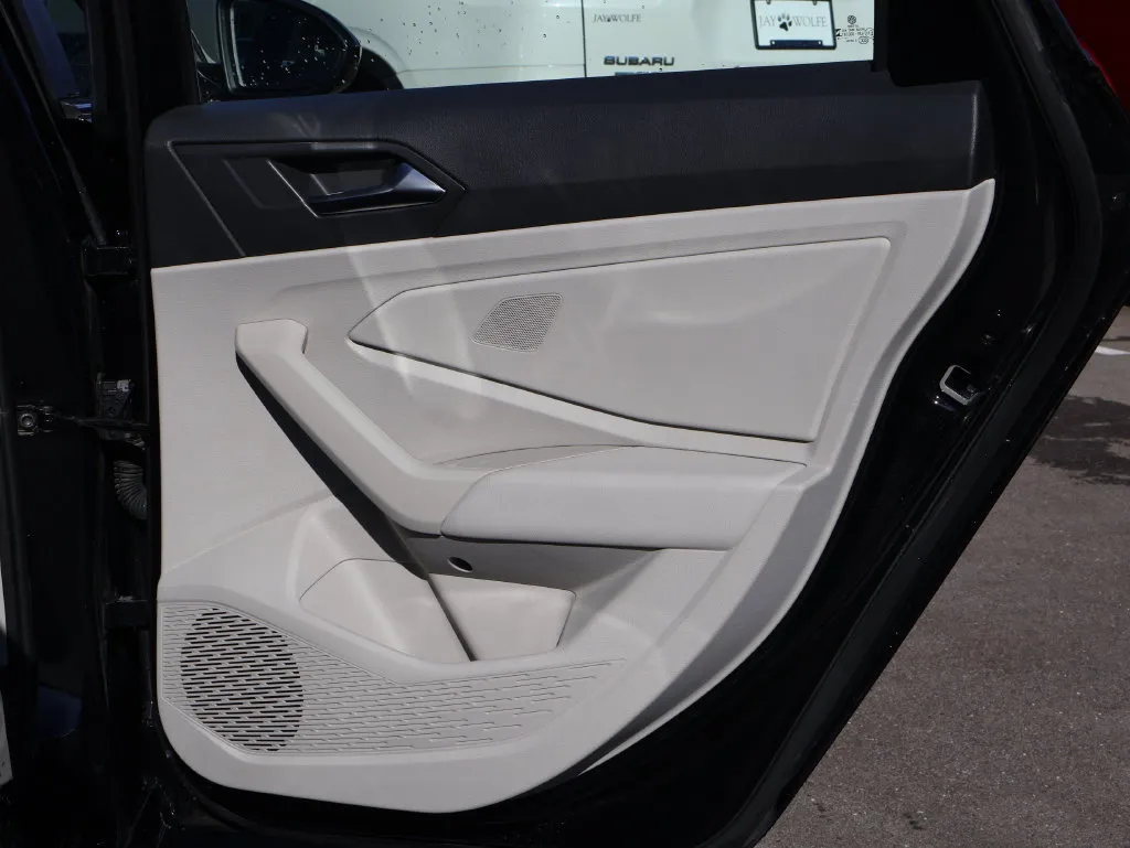 Volkswagen Jetta photo 14