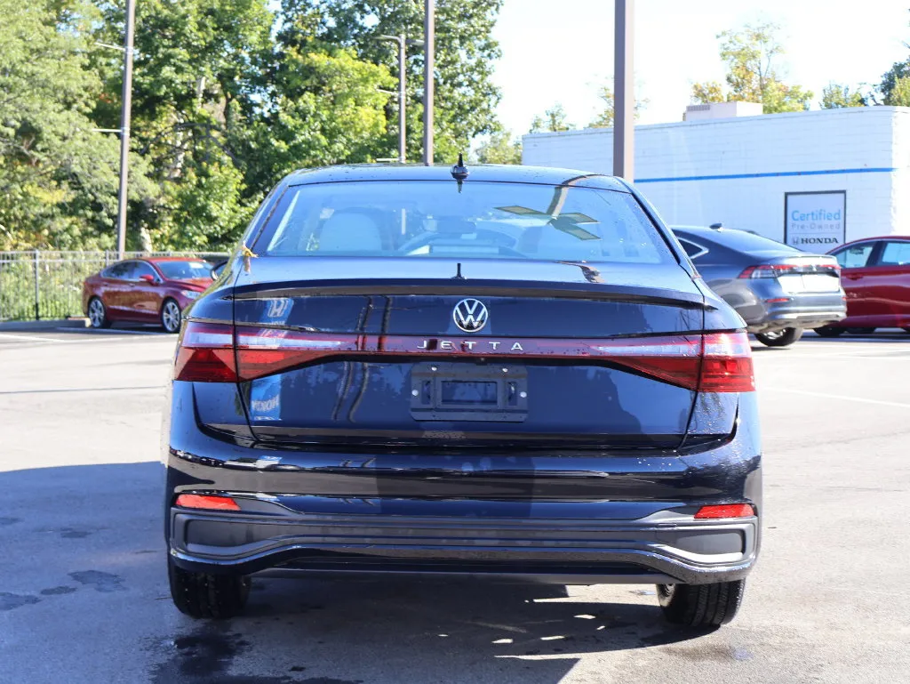 Volkswagen Jetta photo 6