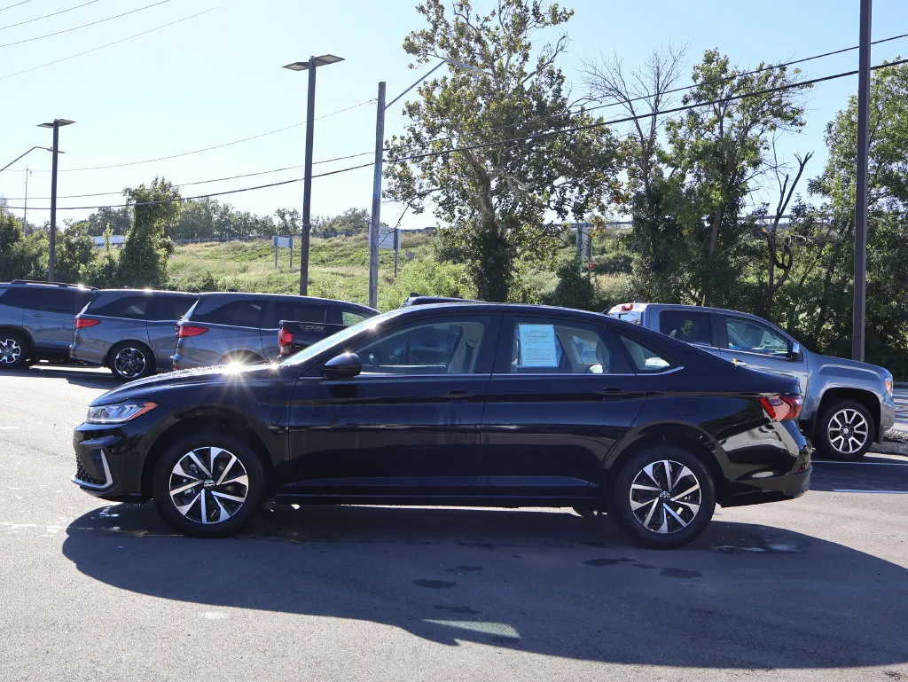 Volkswagen Jetta photo 4