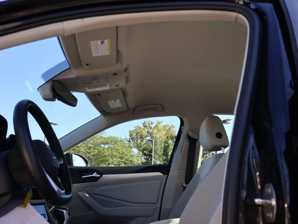 Volkswagen Jetta photo 28