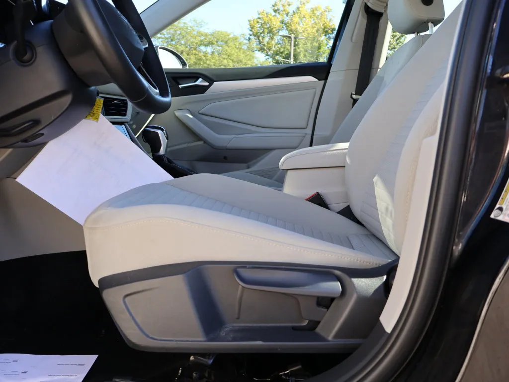Volkswagen Jetta photo 27