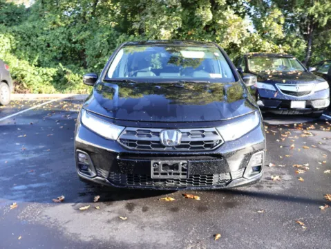 Photos of 2025 Honda Odyssey EX-L for sale in Kansas City, MO at Jay Wolfe Honda