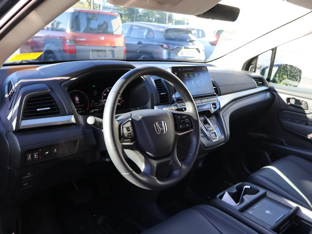 Honda Odyssey photo 9