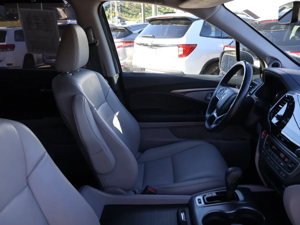 Honda Pilot photo 8