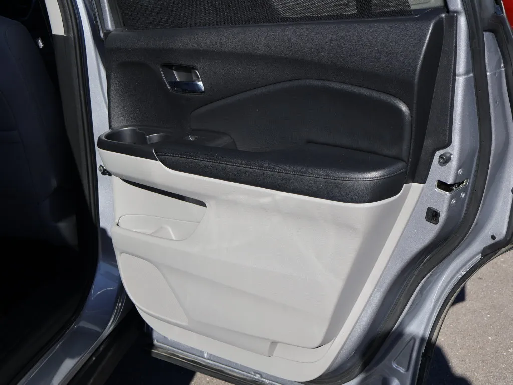 Honda Pilot photo 14