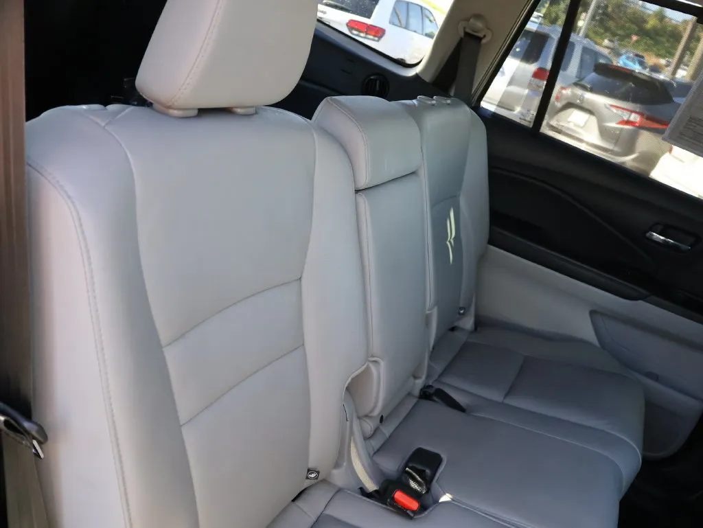Honda Pilot photo 12