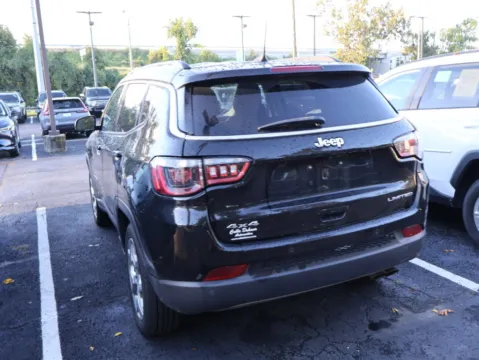 More photos of 2022 Jeep Compass Limited at Jay Wolfe Honda, MO