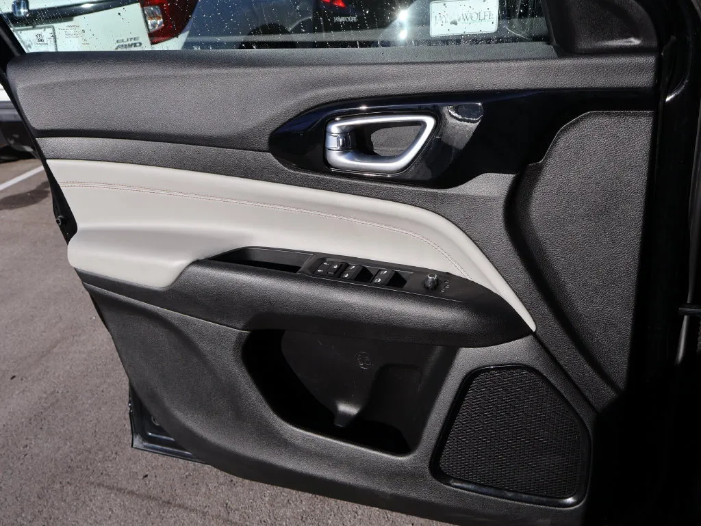 Jeep Compass photo 28