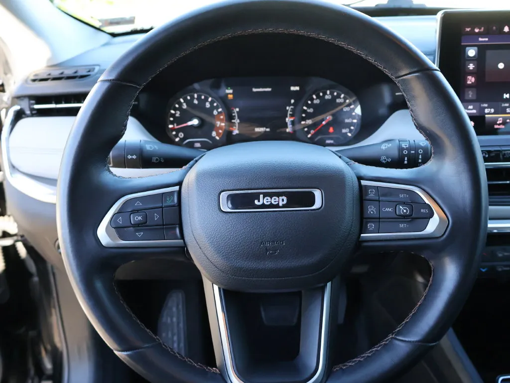 Jeep Compass photo 26