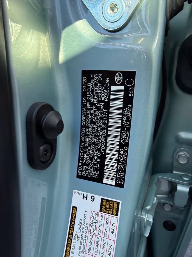 Toyota Prius photo 12