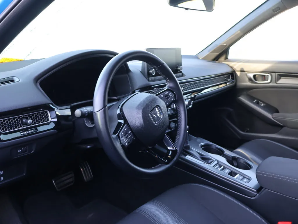 Honda Civic photo 9