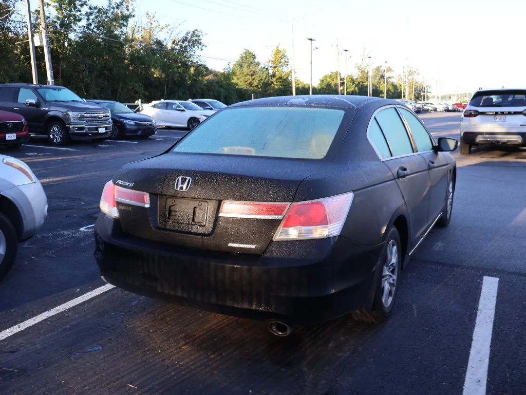 Honda Accord photo 7