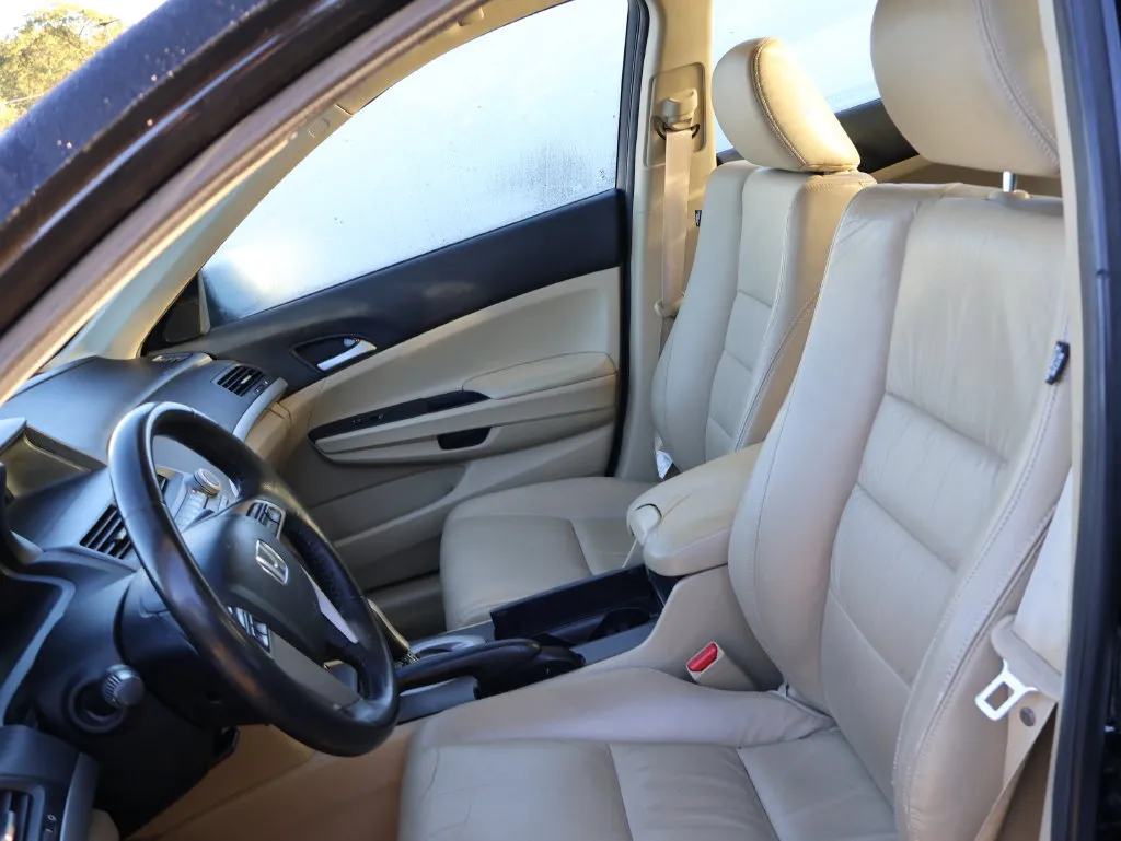 Honda Accord photo 11