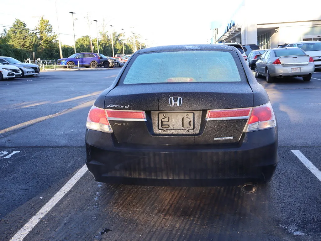 Honda Accord photo 6