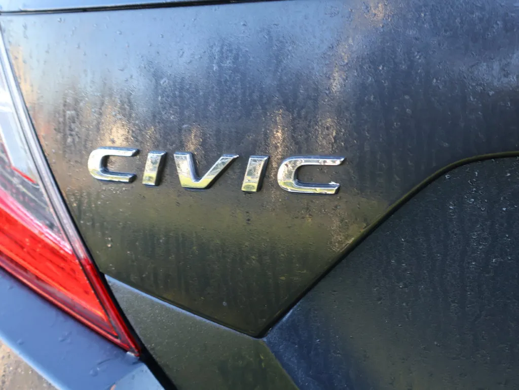 Honda Civic photo 8