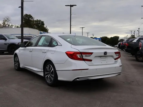 More photos of 2021 Honda Accord Hybrid EX-L at Jay Wolfe Honda, MO