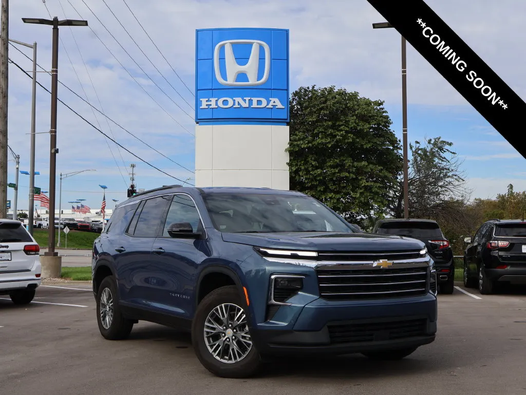 2025 Chevrolet Traverse LT