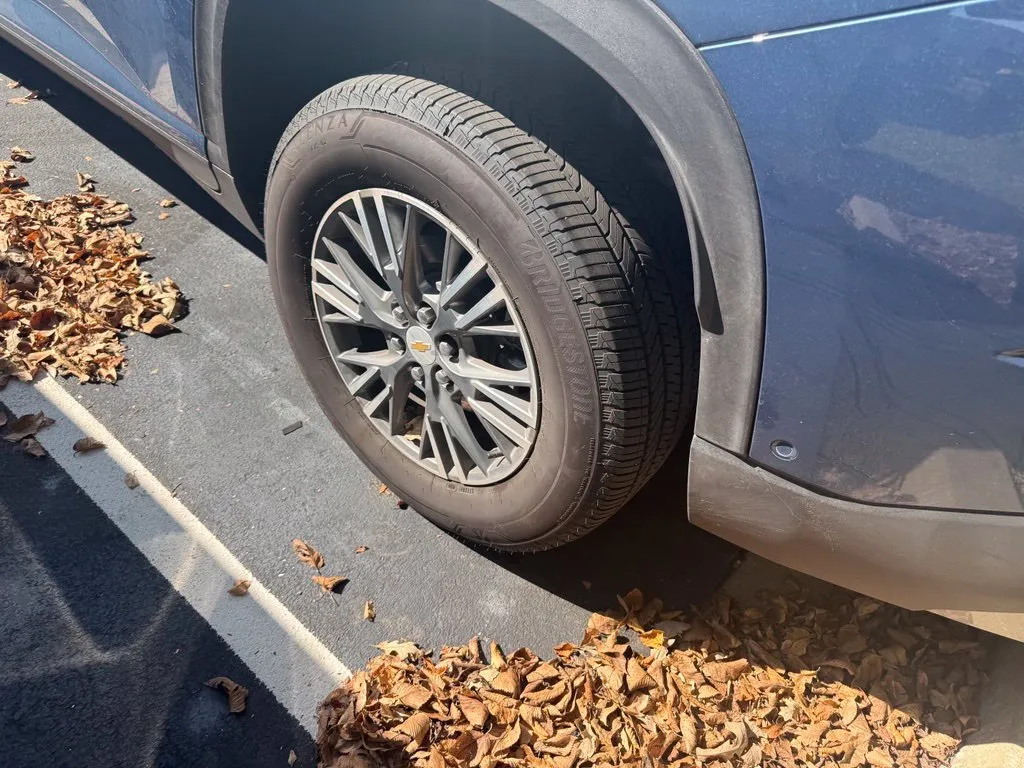 Chevrolet Traverse photo 10