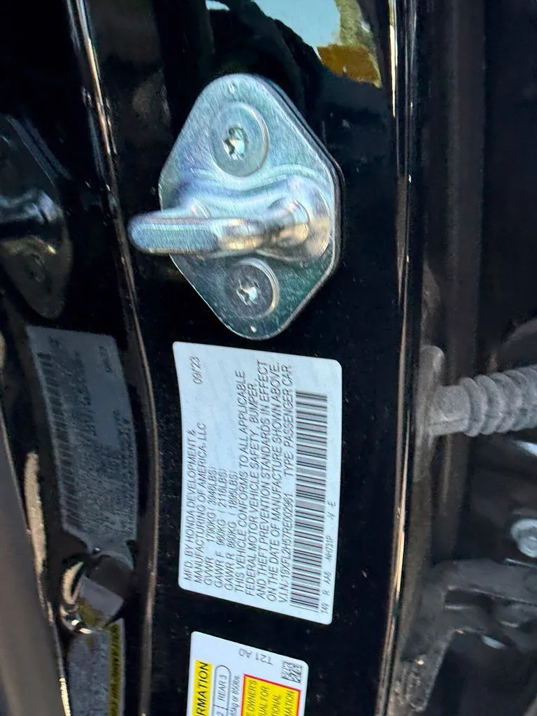 Honda Civic photo 11
