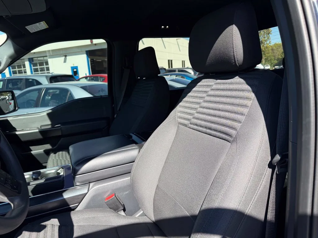 Ford F-150 photo 8