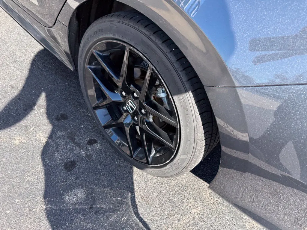 Honda Civic photo 10