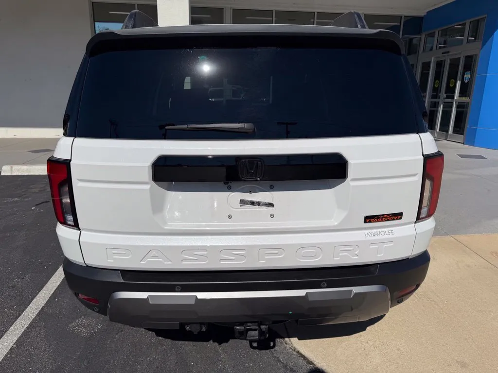 Honda Passport photo 5
