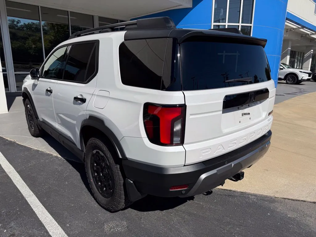 Honda Passport photo 4
