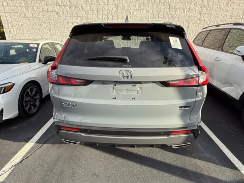 More photos of 2025 Honda CR-V Hybrid Sport Touring at Jay Wolfe Honda, MO