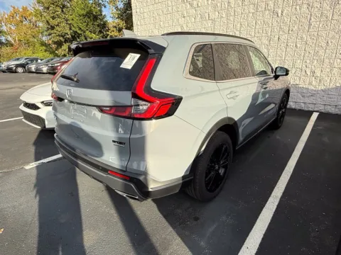 More photos of 2025 Honda CR-V Hybrid Sport Touring at Jay Wolfe Honda, MO