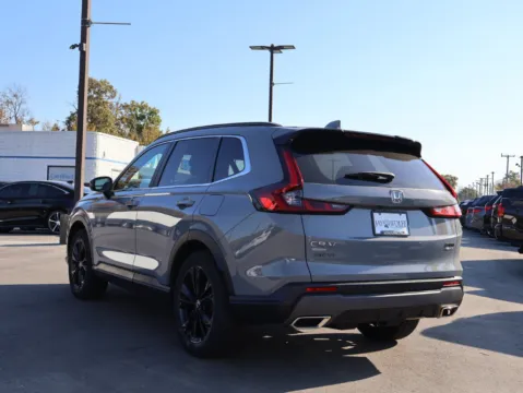 More photos of 2025 Honda CR-V Hybrid Sport Touring at Jay Wolfe Honda, MO