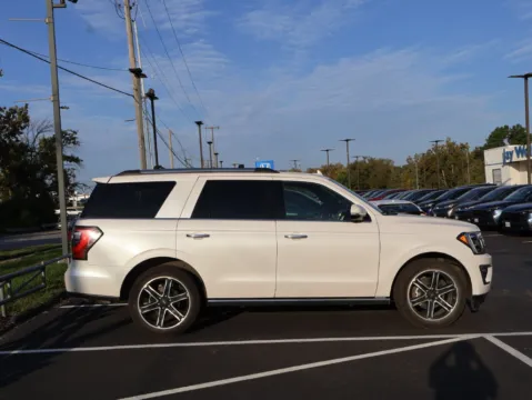 More photos of 2019 Ford Expedition Limited at Jay Wolfe Honda, MO