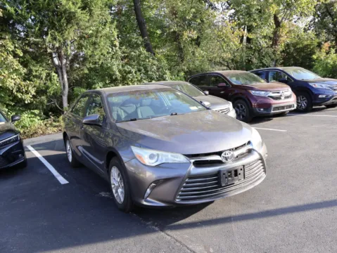Gray 2016 Toyota Camry LE for sale in Kansas City, MO