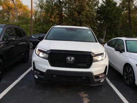 Photos of 2024 Honda Passport Black Edition for sale in Kansas City, MO at Jay Wolfe Honda