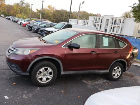 More photos of 2014 Honda CR-V LX at Jay Wolfe Honda, MO