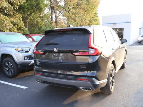 More photos of 2025 Honda CR-V Hybrid Sport Touring at Jay Wolfe Honda, MO