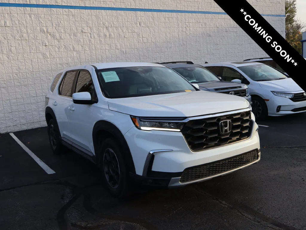 White 2024 Honda Pilot EX-L 7 Passenger for sale in Kansas City, MO