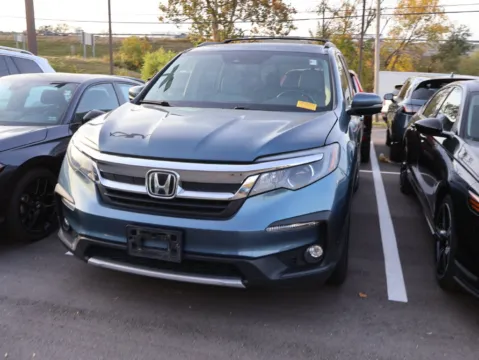 Another view of 2020 Honda Pilot EX-L for sale in Kansas City, MO at Jay Wolfe Honda