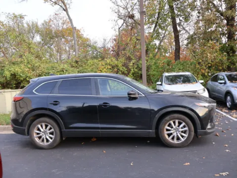 More photos of 2017 Mazda CX-9 Sport at Jay Wolfe Honda, MO