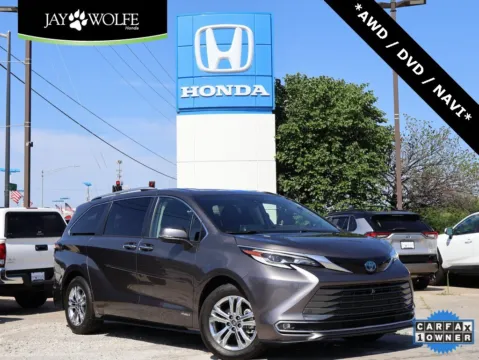 Gray 2021 Toyota Sienna Platinum for sale in Kansas City, MO