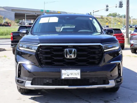 Photos of 2025 Honda Pilot Elite for sale in Kansas City, MO at Jay Wolfe Honda