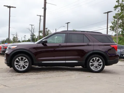 More photos of 2022 Ford Explorer XLT at Jay Wolfe Honda, MO
